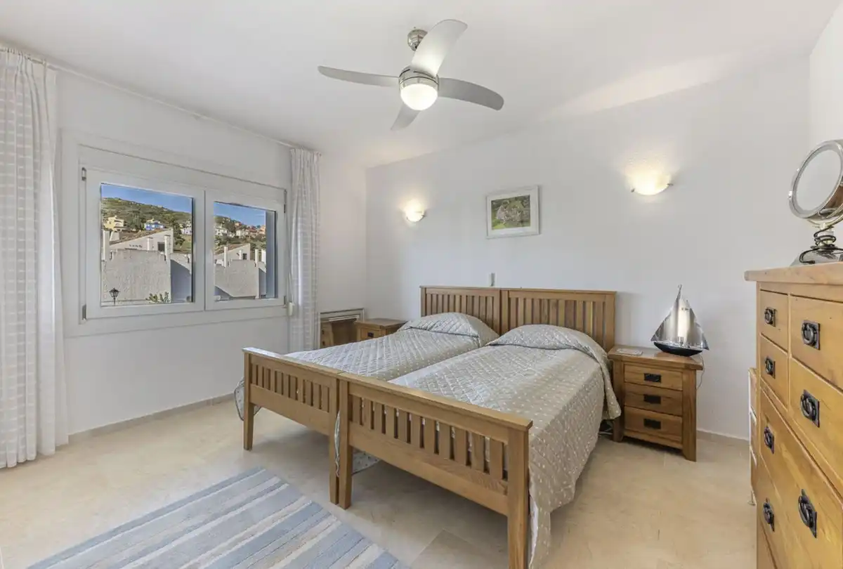Bedroom of Houses for sale in Manilva  with Air Conditioner, Private garden and Community pool