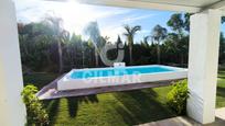 Swimming pool of House or chalet for sale in Trebujena  with Air Conditioner, Terrace and Swimming Pool