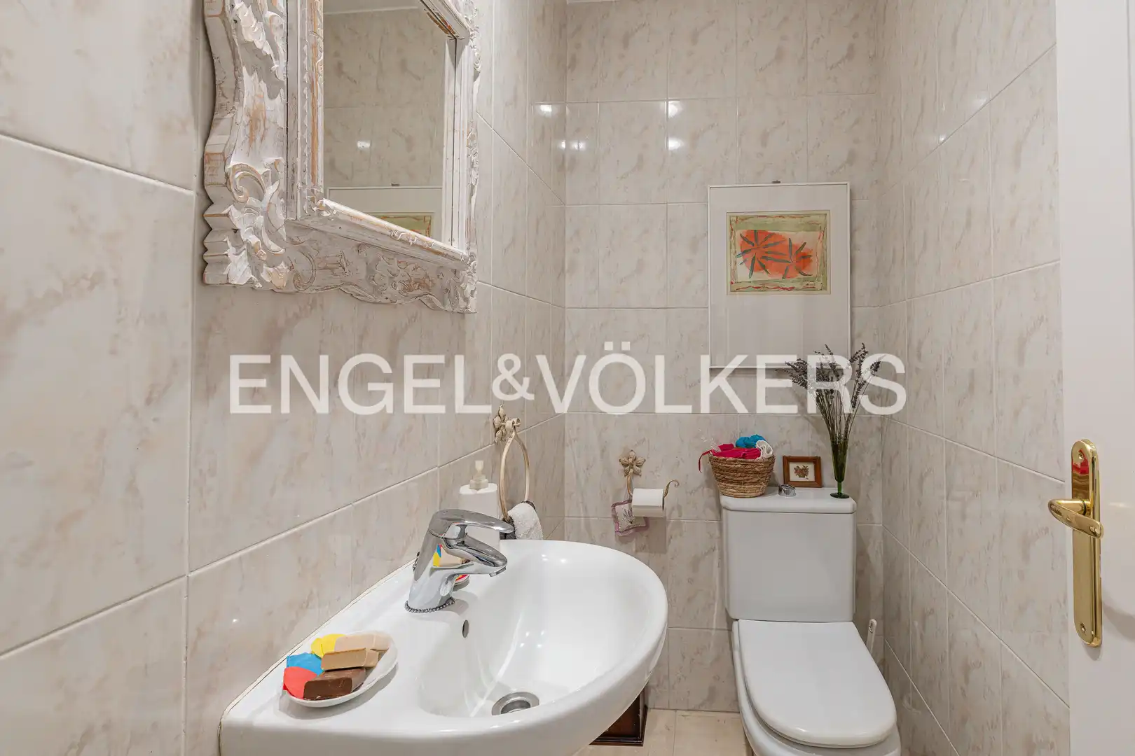 Bathroom of Detached homes for sale in El Escorial  with Heating, Private garden and Terrace