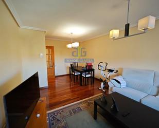 Living room of Flat for sale in León Capital   with Heating, Parquet flooring and Terrace