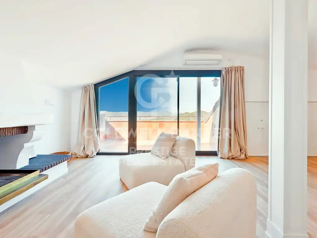 Bedroom of Houses for sale in Esplugues de Llobregat