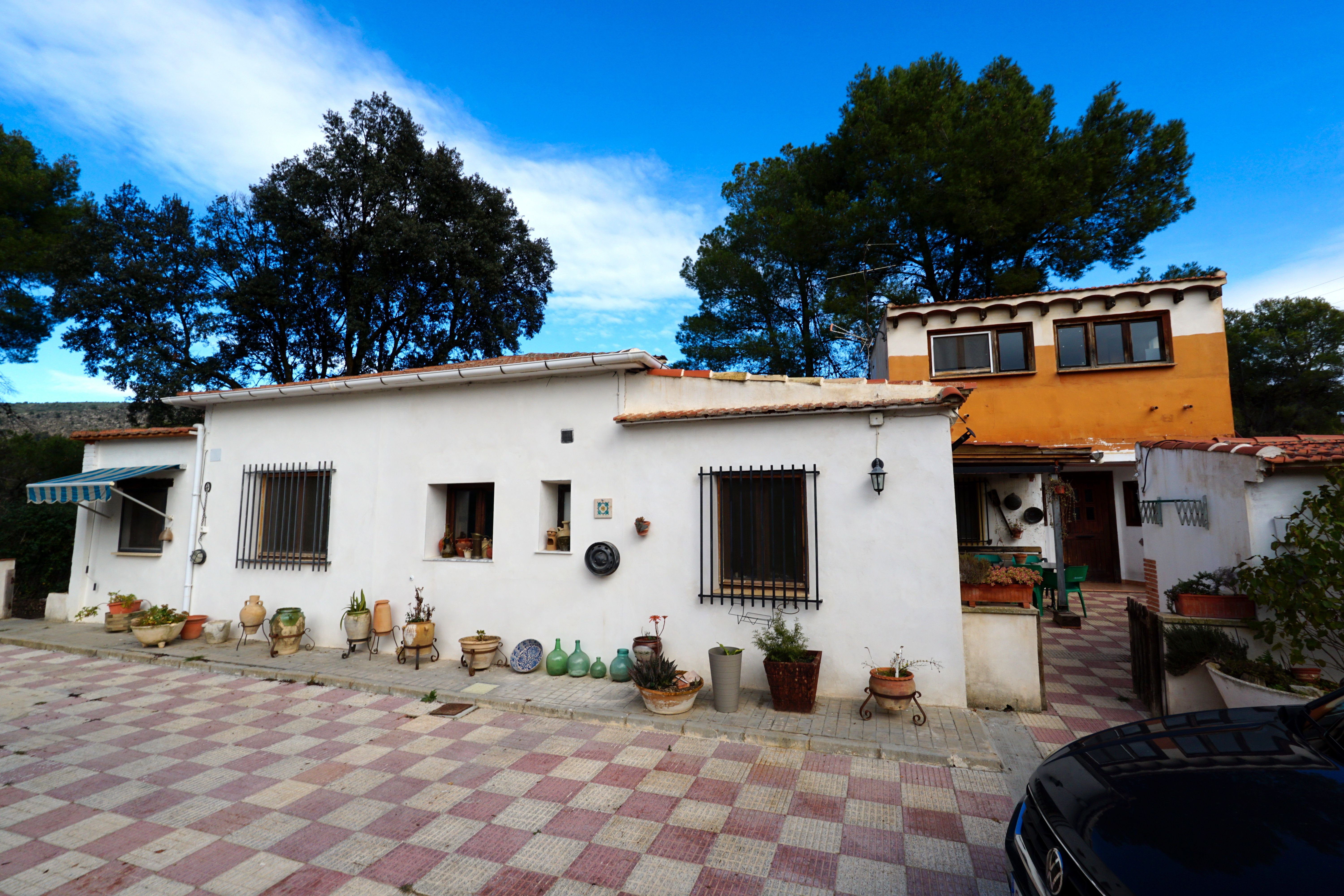 Vista exterior de Finca rústica en venta en Ibi con Calefacción, Jardín privado y Terraza