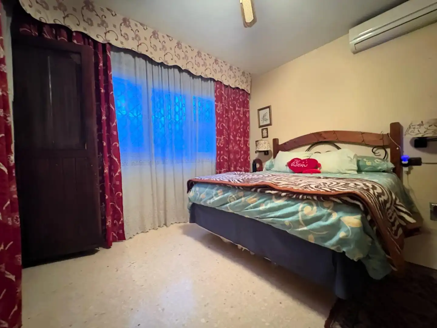 Habitación de Casa o chalet en venta en Algeciras con Aire acondicionado, Terraza y Trastero