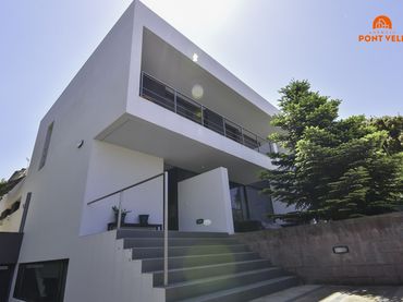 Haus mit Balkon zum Verkauf in La Bisbal d'Empordà