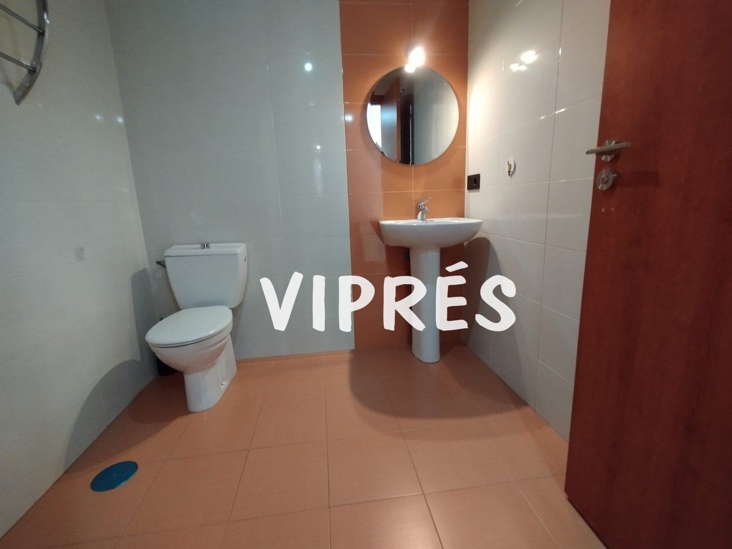 Bathroom of Flat for sale in Cáceres Capital  with Air Conditioner, Heating and Furnished
