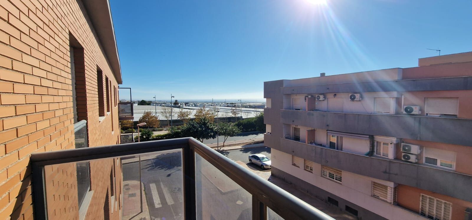 Vista exterior de Pis en venda en Vícar amb Calefacció, Terrassa i Piscina comunitària