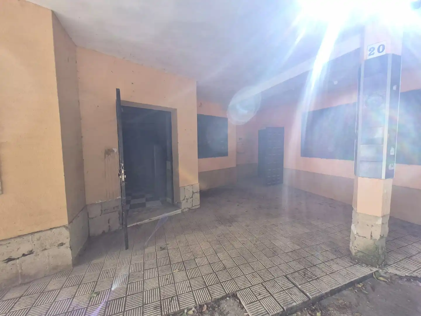 Gewerbefläche zum Verkauf in Albares, imagen 2
