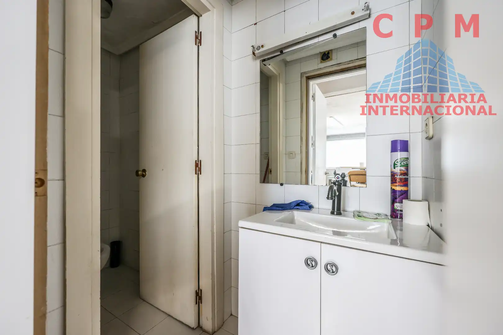 Badezimmer von Fabrikhallen zum Verkauf in Arganda del Rey mit Heizung und Alarm