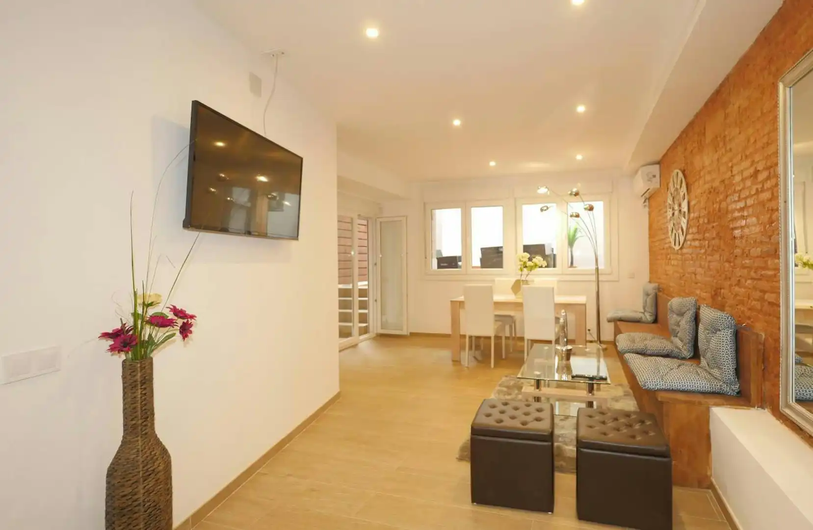 Sala de estar de Piso de alquiler en Barcelona con Aire acondicionado, Calefacción y Amueblado