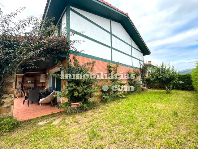 Casa adosada en Venta en Barrio Sámano en Sámano