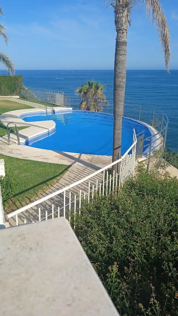 Schwimmbecken von Wohnung zur Miete in Benalmádena mit Klimaanlage, Terrasse und Gemeinschaftspool