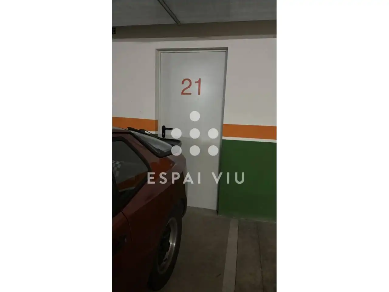 Aparcament de Pis en venda en Sant Cugat del Vallès amb Aire condicionat, Calefacció i Parquet