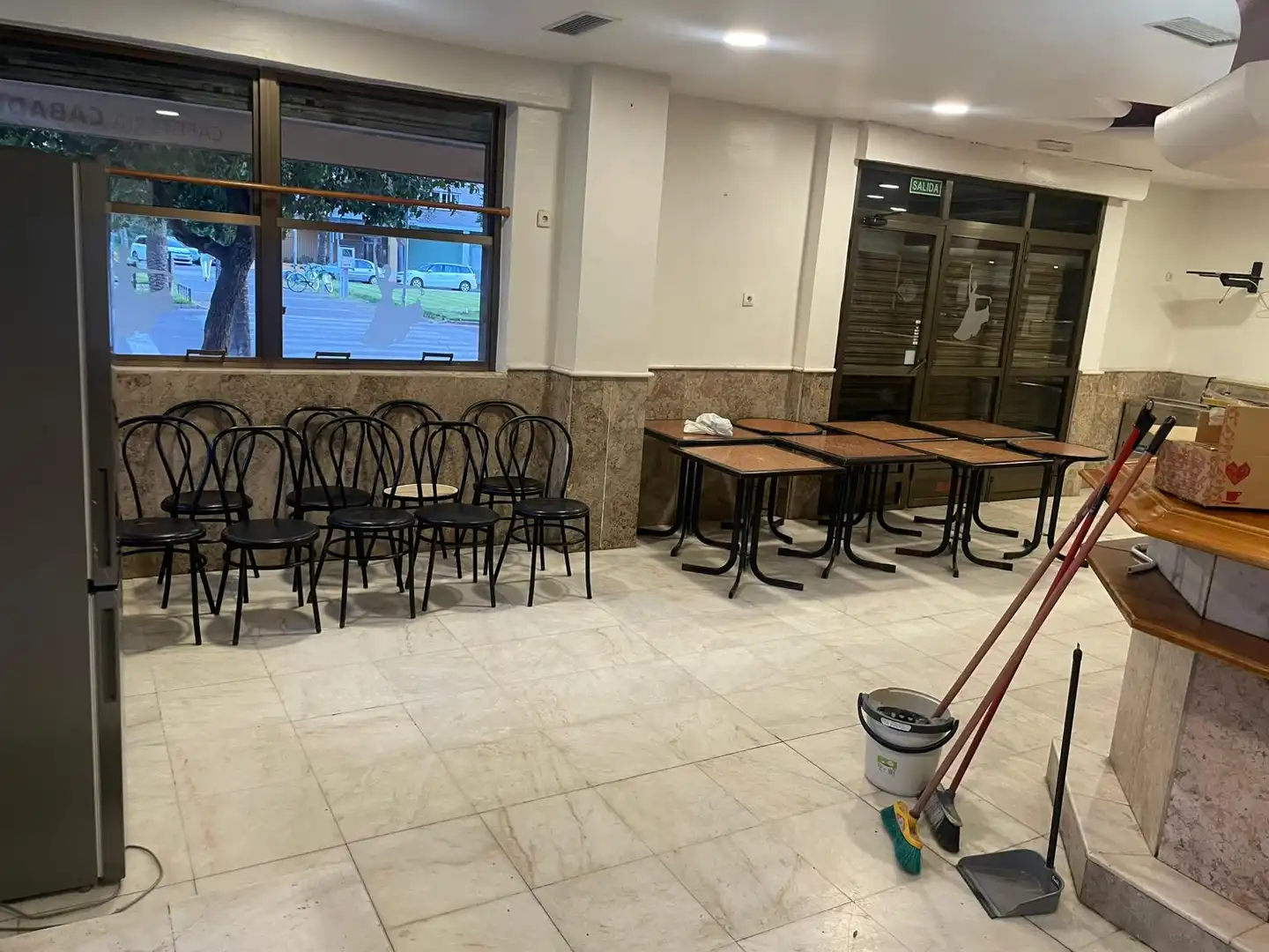 Local comercial en venda a Avenida Tomás Romero de Castilla, imagen 3