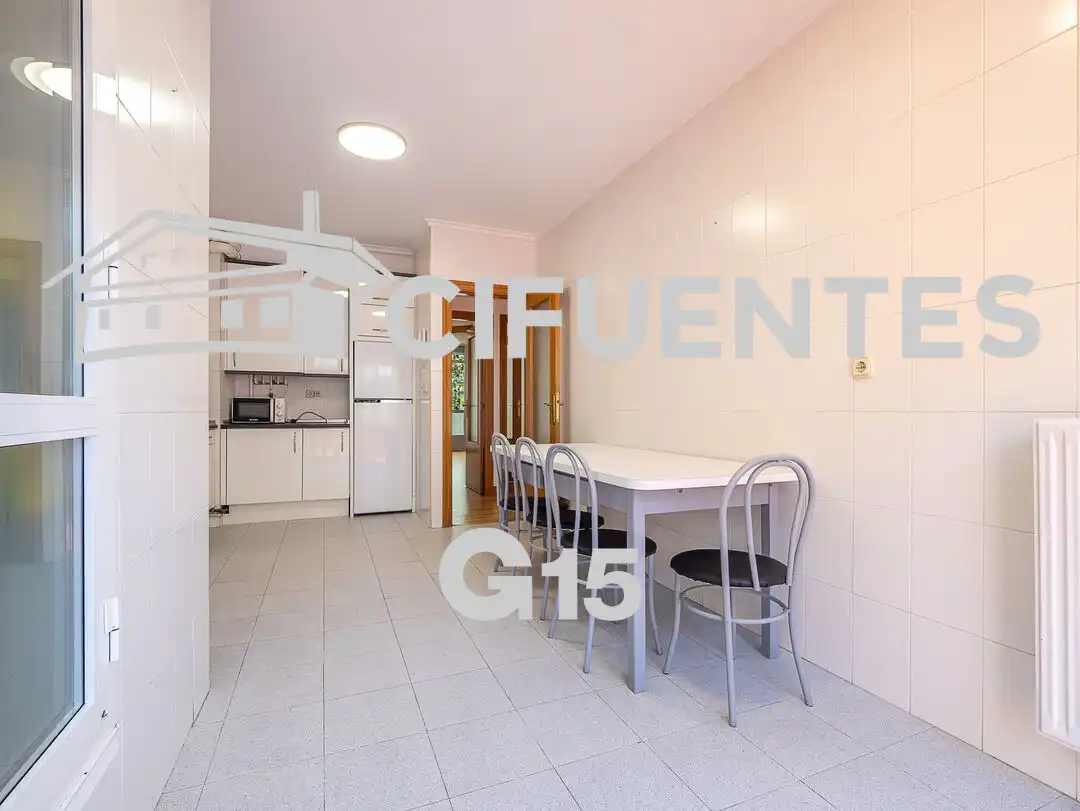Flat with lift for sale in Txomin Agirre Pasealekua, imagen 10
