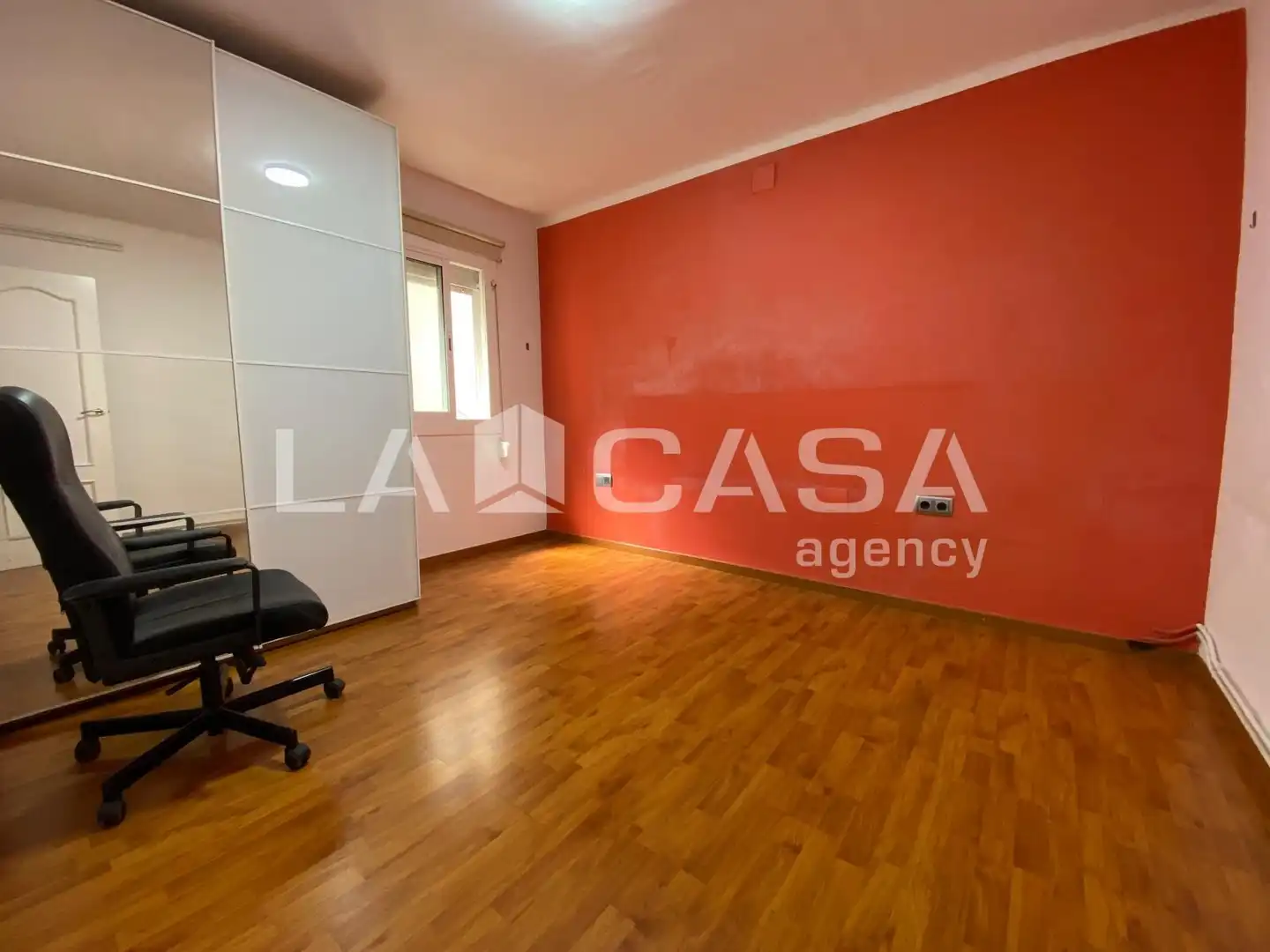 Ático en venta en Santa Coloma de Gramenet con Calefacción y Terraza