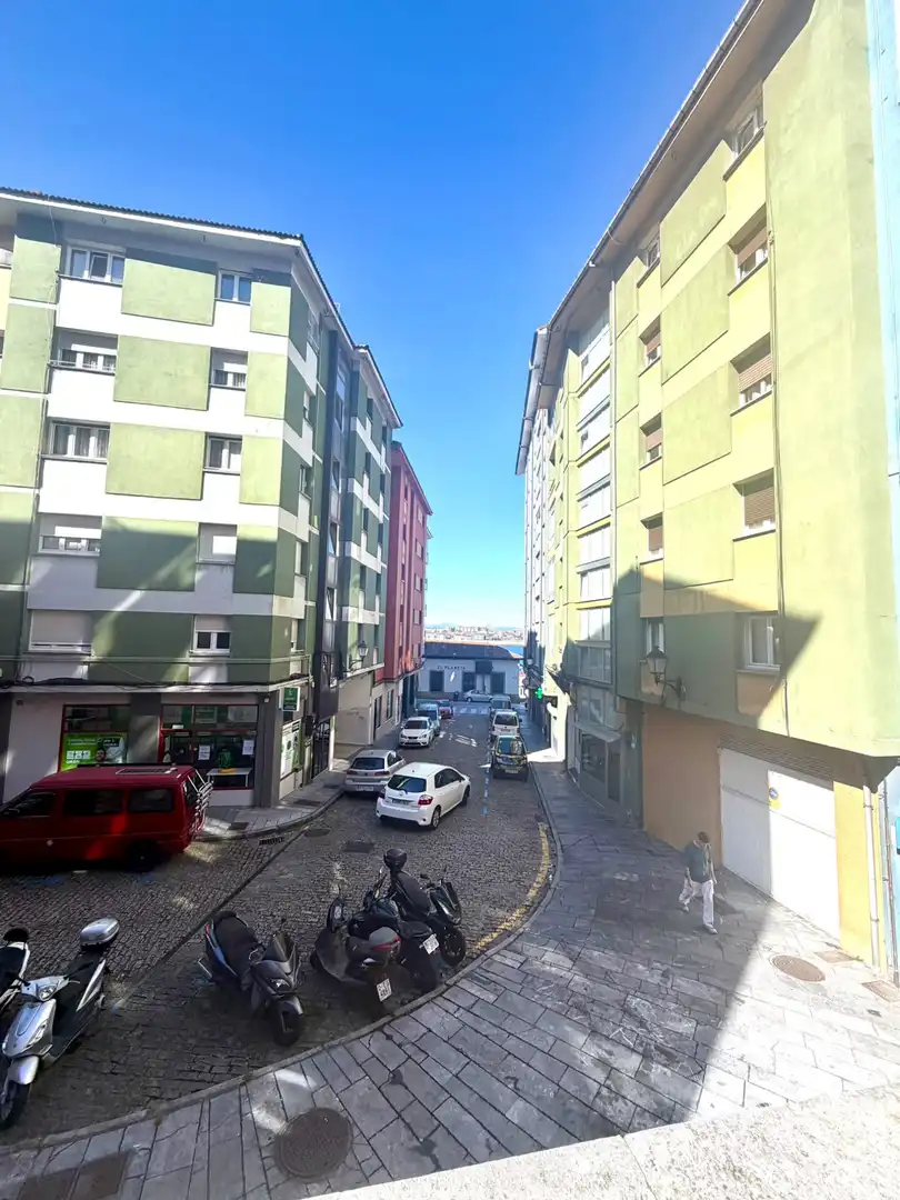 Außenansicht von Wohnung zum Verkauf in Gijón  mit Heizung