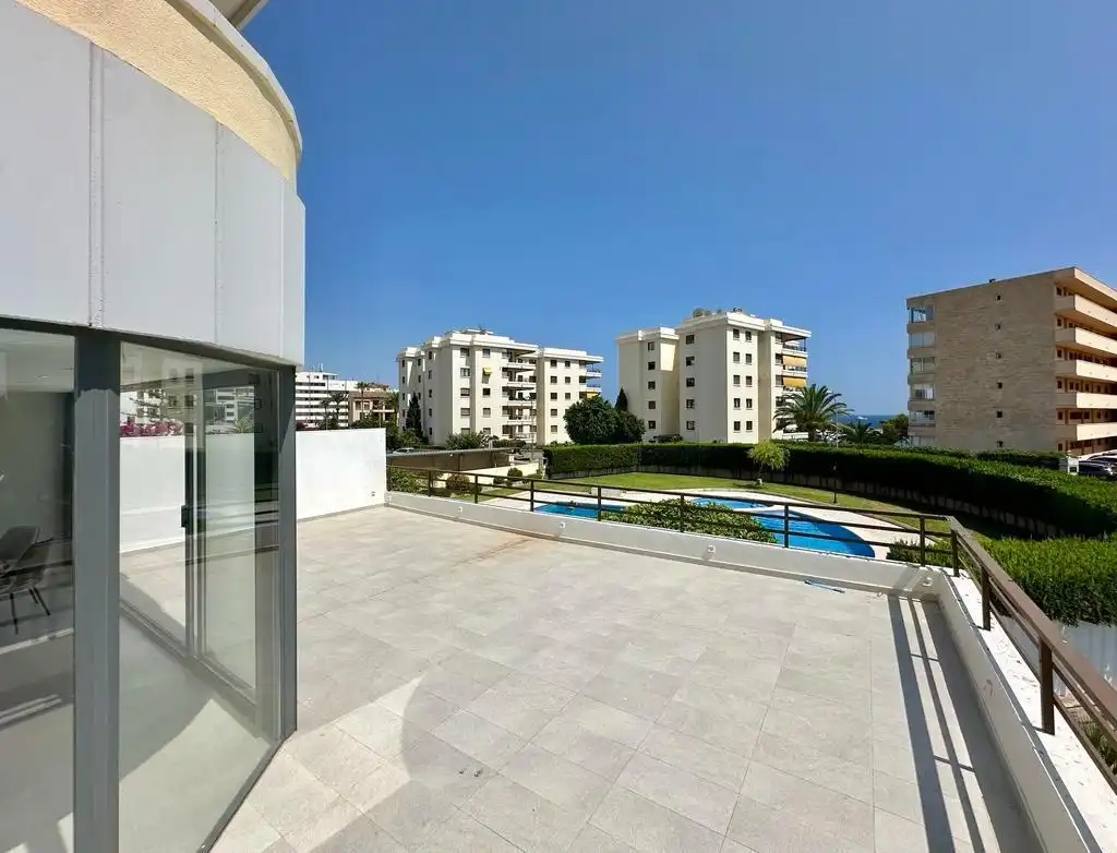 Apartament amb piscina en venda a Portals Nous, imagen 5