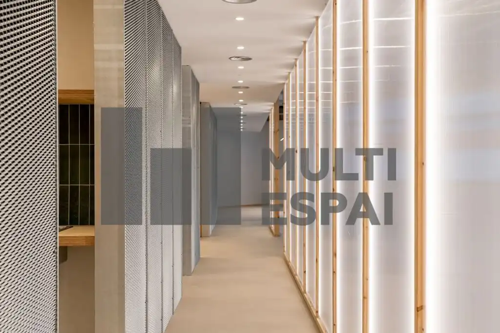 Office space with lift to rent in Passeig de la Zona Franca, imagen 9
