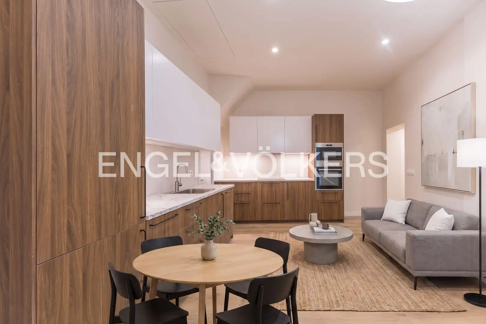 Cocina de Piso de alquiler en Madrid con Calefacción y Balcón