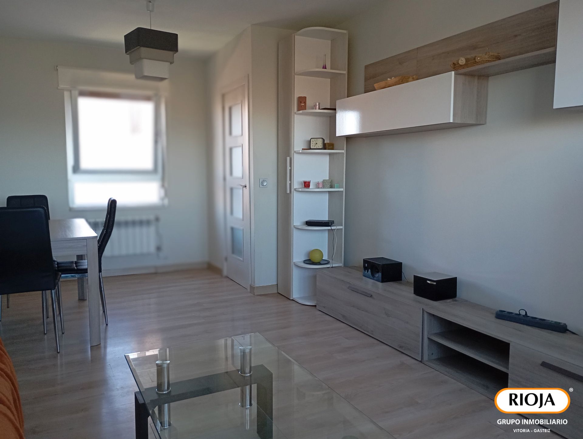 Living room of Flat for sale in Vitoria - Gasteiz  with Heating, Terrace and Furnished