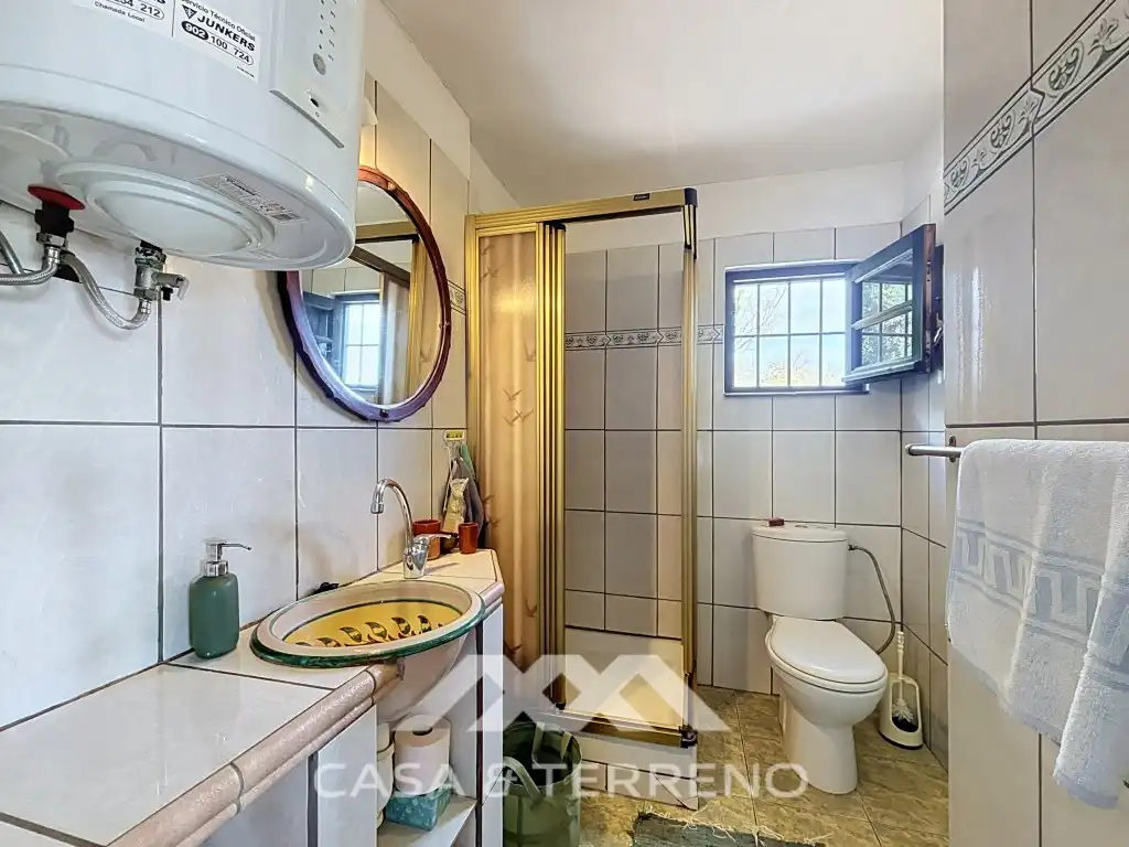 Badezimmer von Haus zum Verkauf in Vélez-Málaga mit Klimaanlage und Terrasse