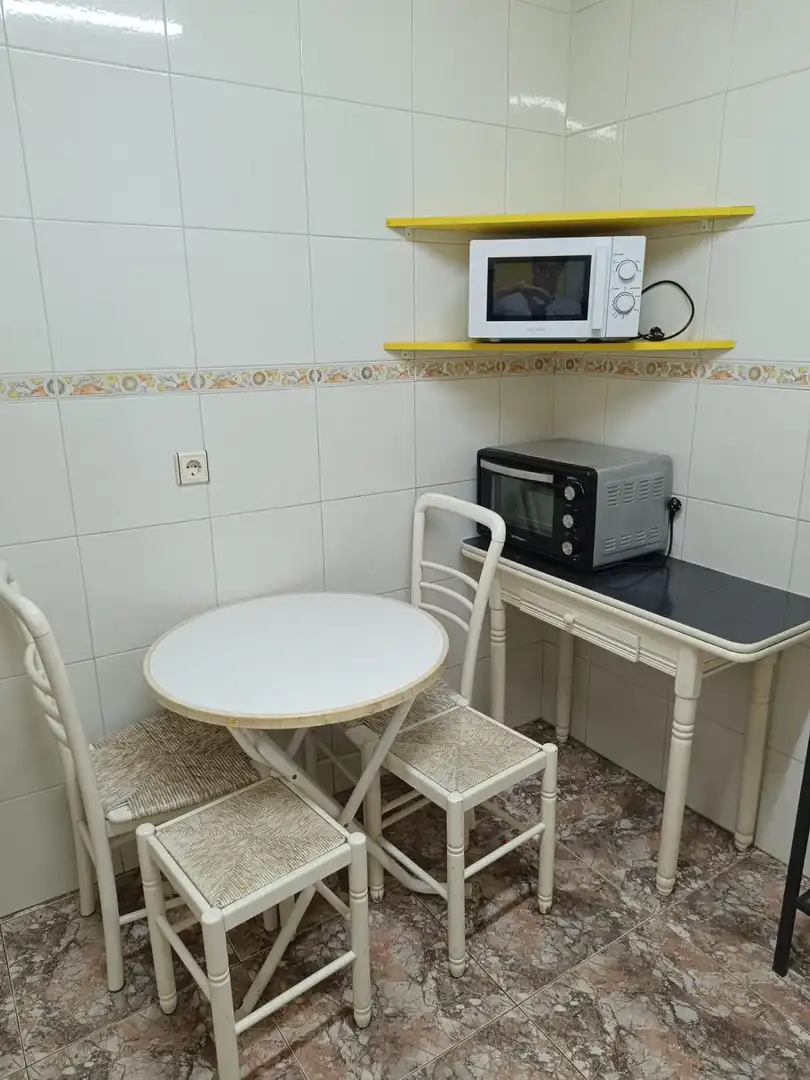 Appartamento con terrazza in affitto a Centro, imagen 15