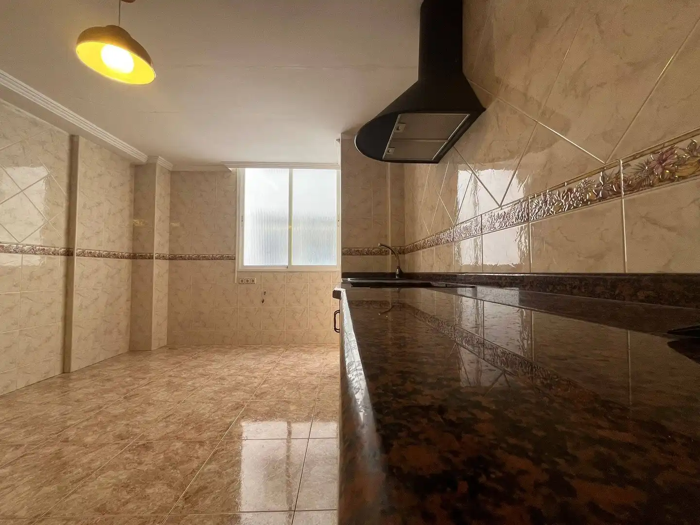 Cocina de Piso en venta en Elche / Elx con Aire acondicionado, Calefacción y Balcón
