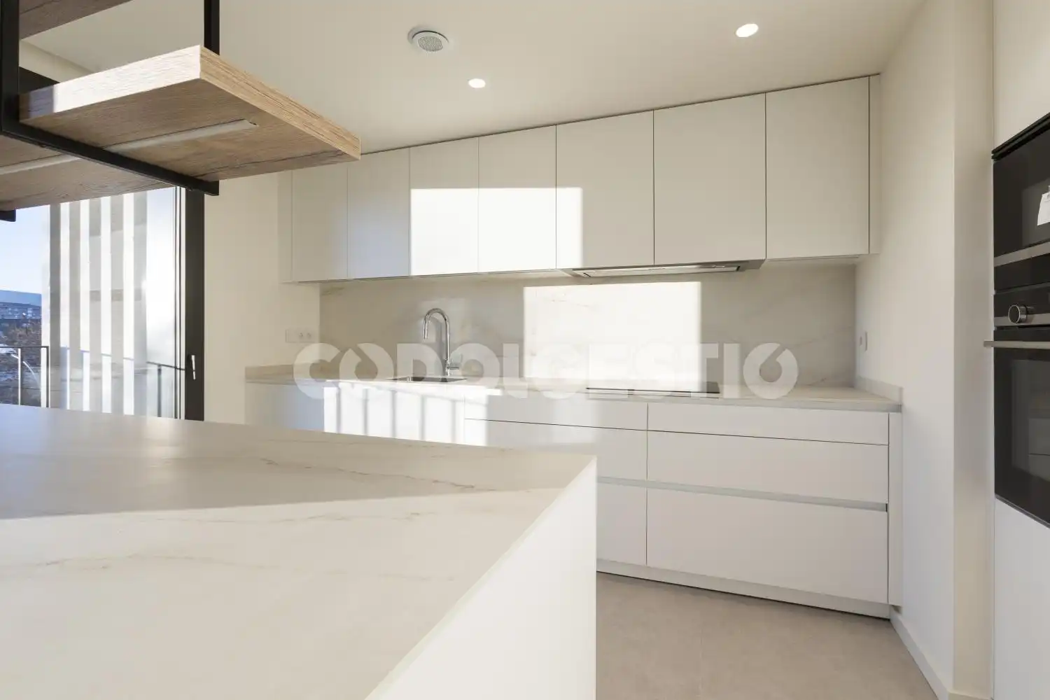 Flat for rent in Mossèn Gudiol, 9, Centre