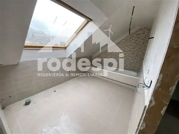 Bathroom of Buildings for sale in Vigo 