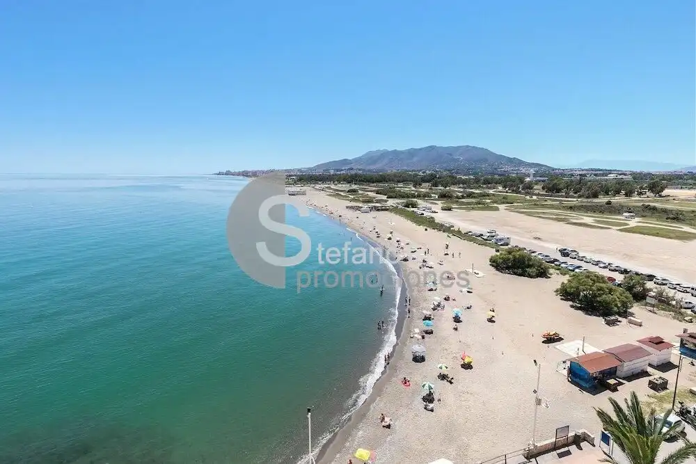 Vista exterior de Casa adosada en venta en Málaga con Aire acondicionado, Jardín privado y Terraza