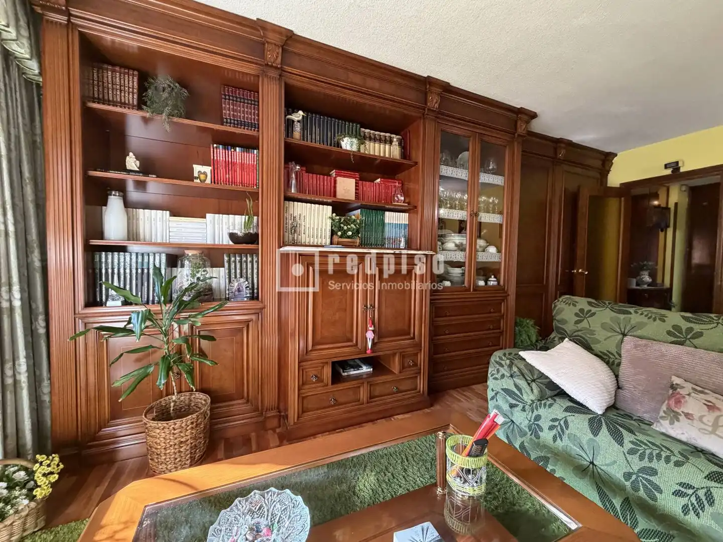 Sala de estar de Piso en venta en Madrid con Calefacción, Parquet y Terraza