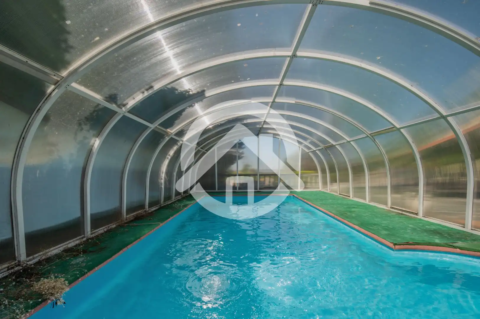 Piscina de Casa o xalet en venda en Campo Real amb Aire condicionat, Calefacció i Jardí privat