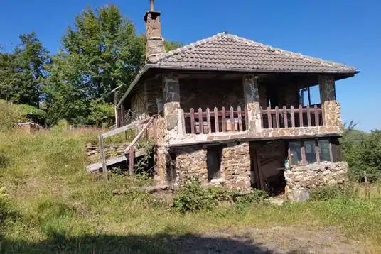 Vista exterior de Finca rústica en venda en Aller amb Moblat
