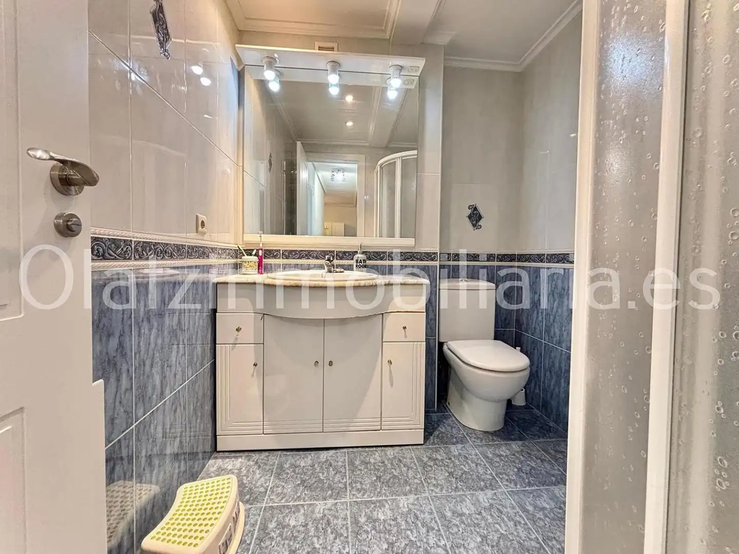 Baño de Piso en venta en Zalla  con Calefacción, Terraza y Trastero