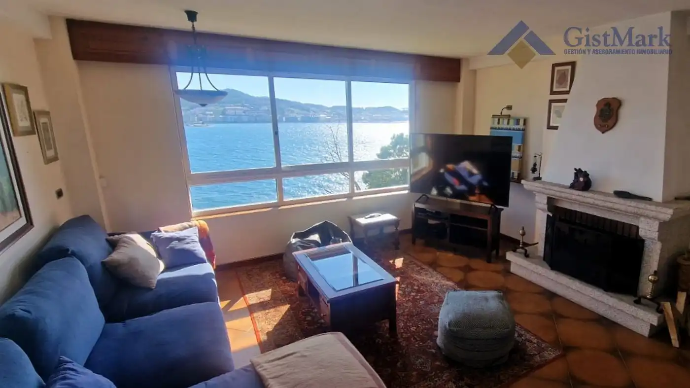 Sala de estar de Casa o chalet en venta en Nigrán con Calefacción, Jardín privado y Terraza