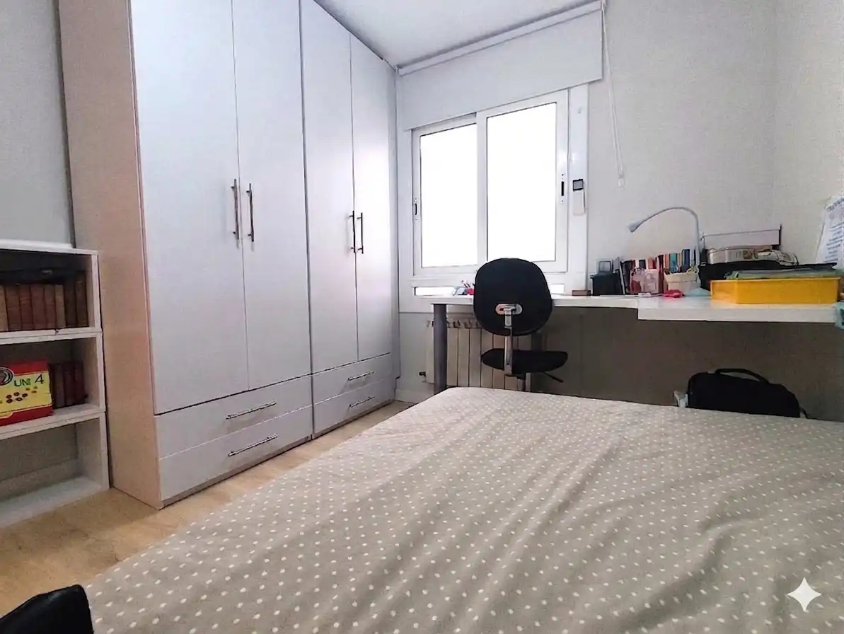 Habitación de Piso en venta en Terrassa con Aire acondicionado, Calefacción y Parquet