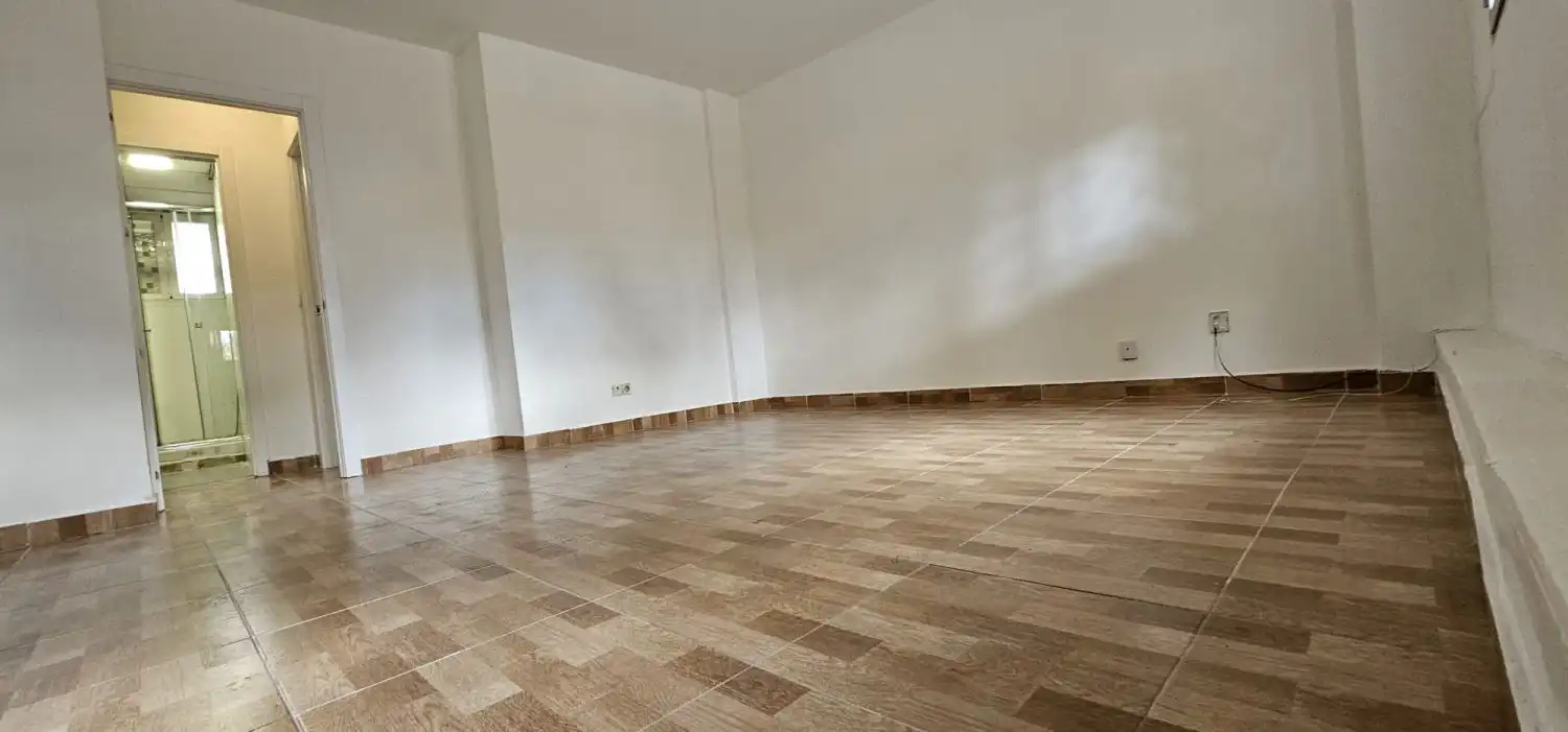 Flat for sale in Domingo Parraga, Villaverde Alto