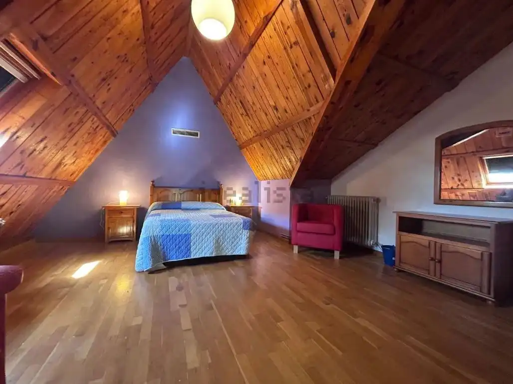 Chalet con jardín en venta en Barrio Codetosa, imagen 52