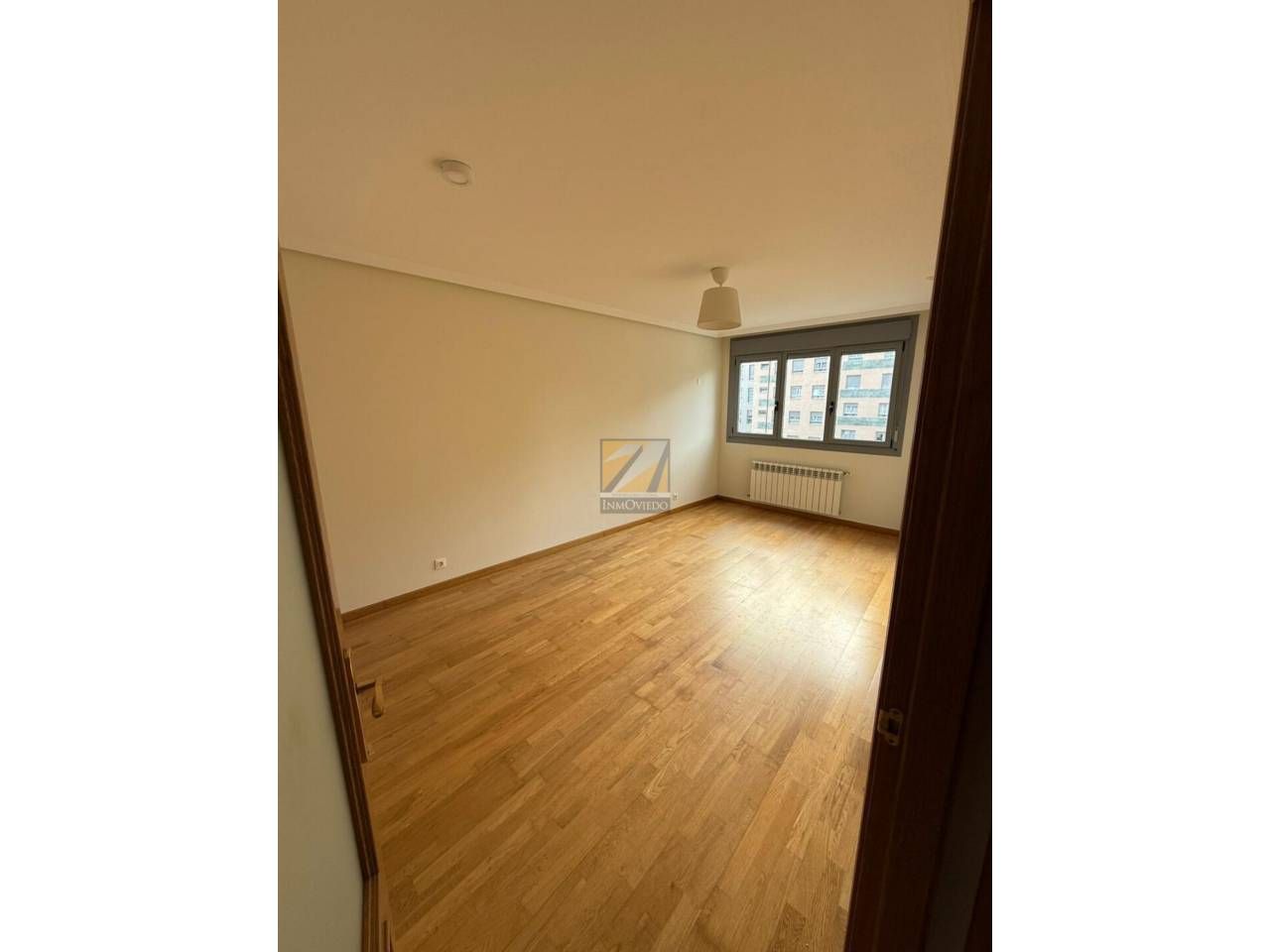 Bedroom of Flat to rent in Oviedo   with Heating, Parquet flooring and Terrace