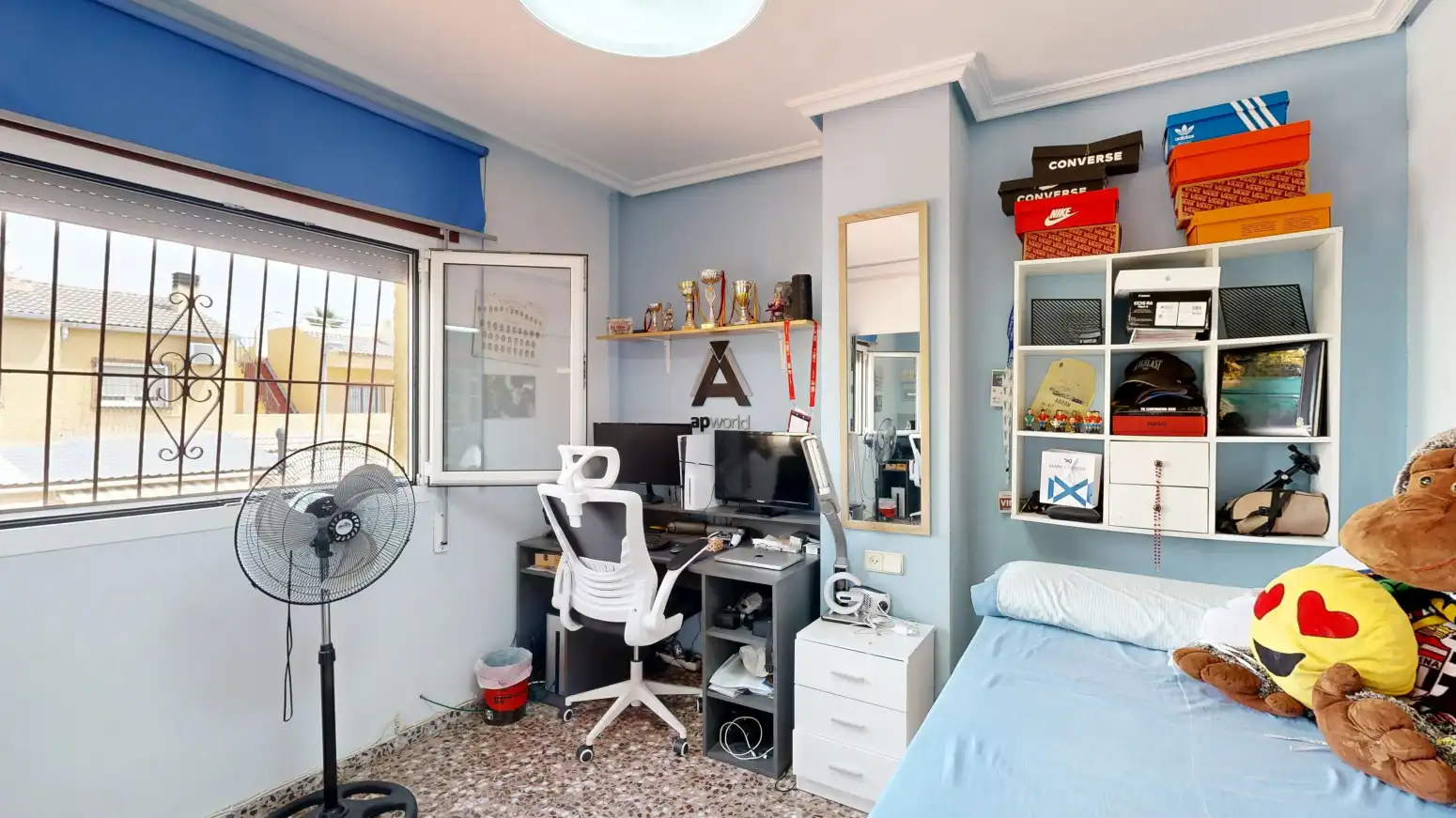 Dormitori de Casa o xalet en venda en Cartagena amb Jardí privat