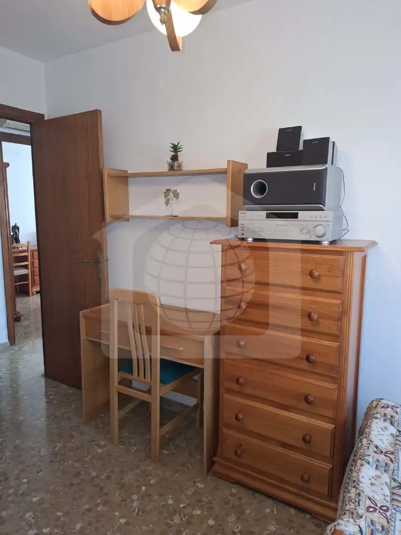 Habitación de Piso en venta en Málaga con Aire acondicionado y Amueblado