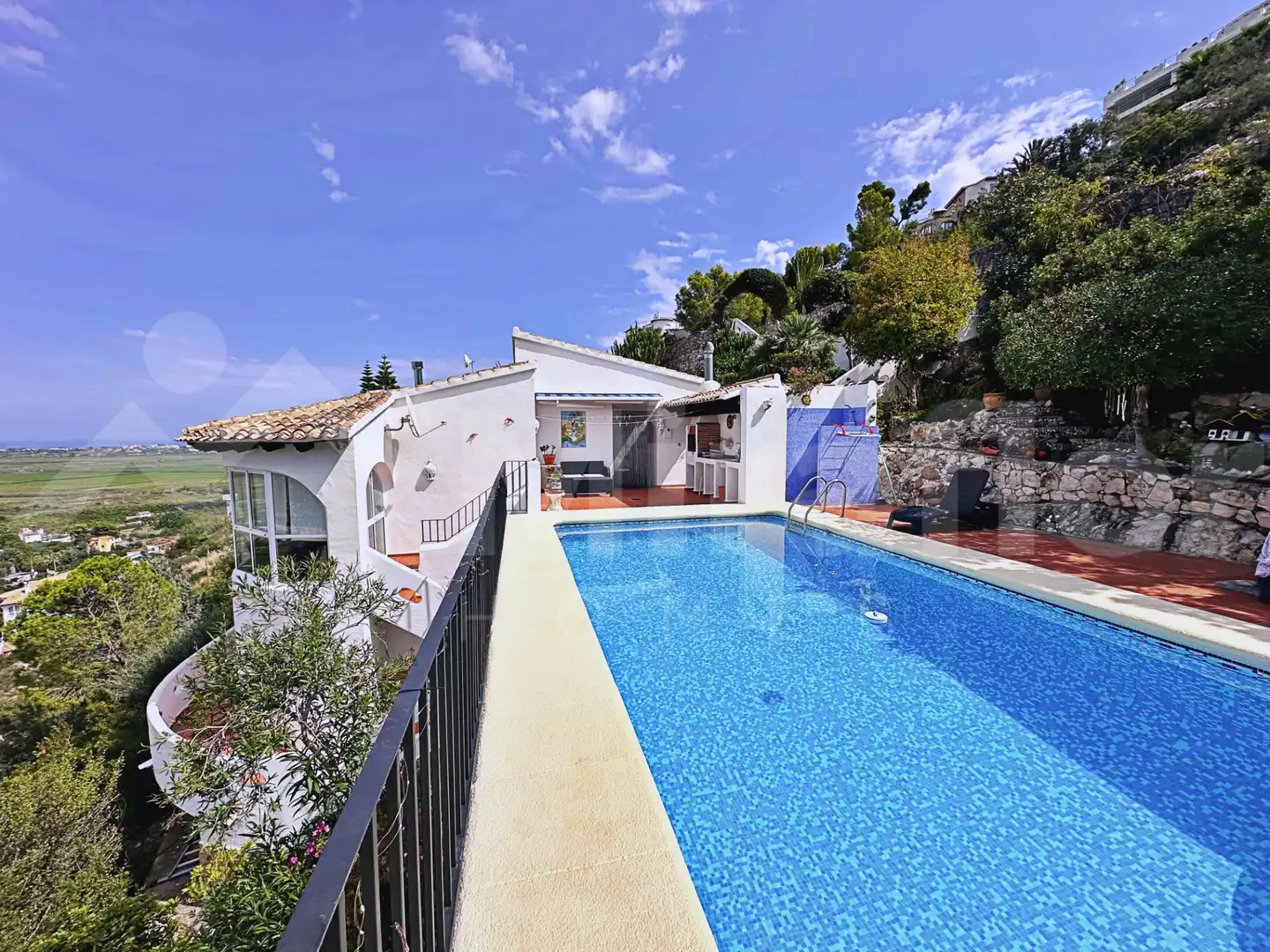 Villa con piscina in vendita a Los Claveles, imagen 2