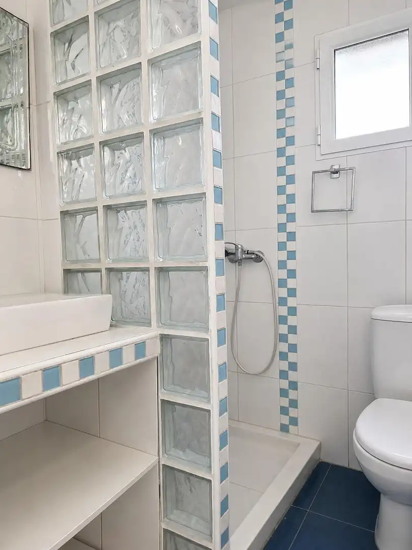 Baño de Piso en venta en Santa Oliva con Calefacción, Balcón y Alarma