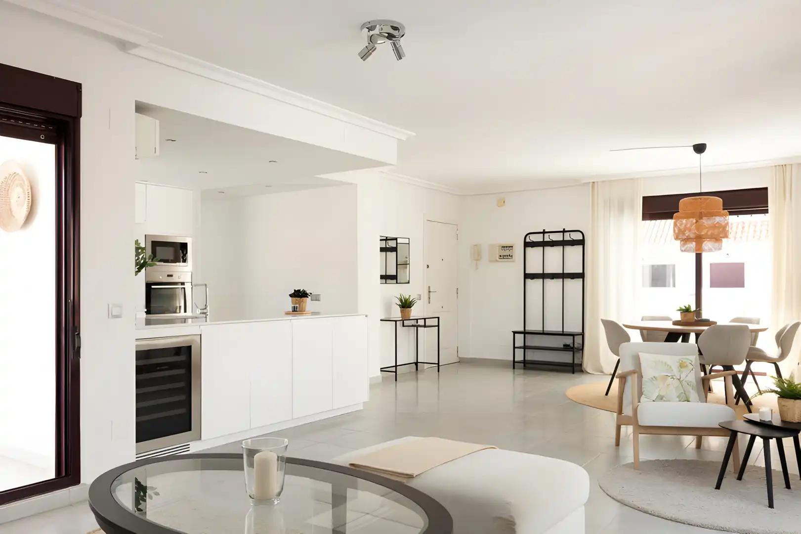 Penthouse with terrace for sale in Nueva Andalucía, imagen 4
