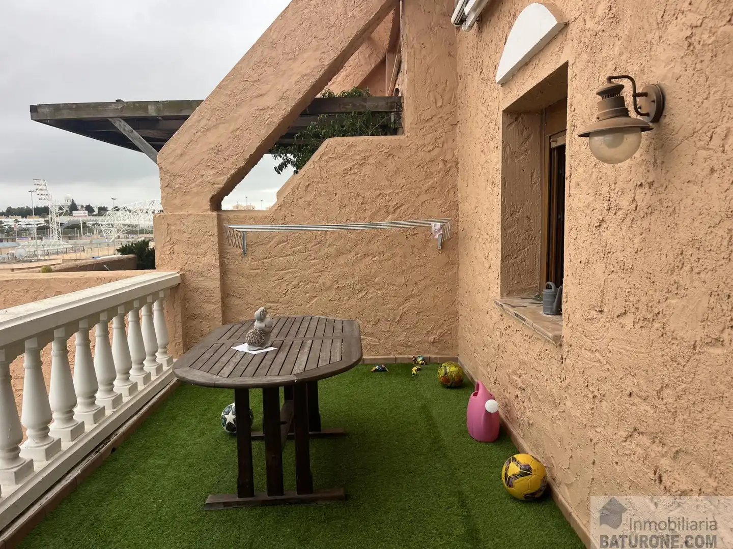 Dúplex en venta en León Herrero - Bahía sur
