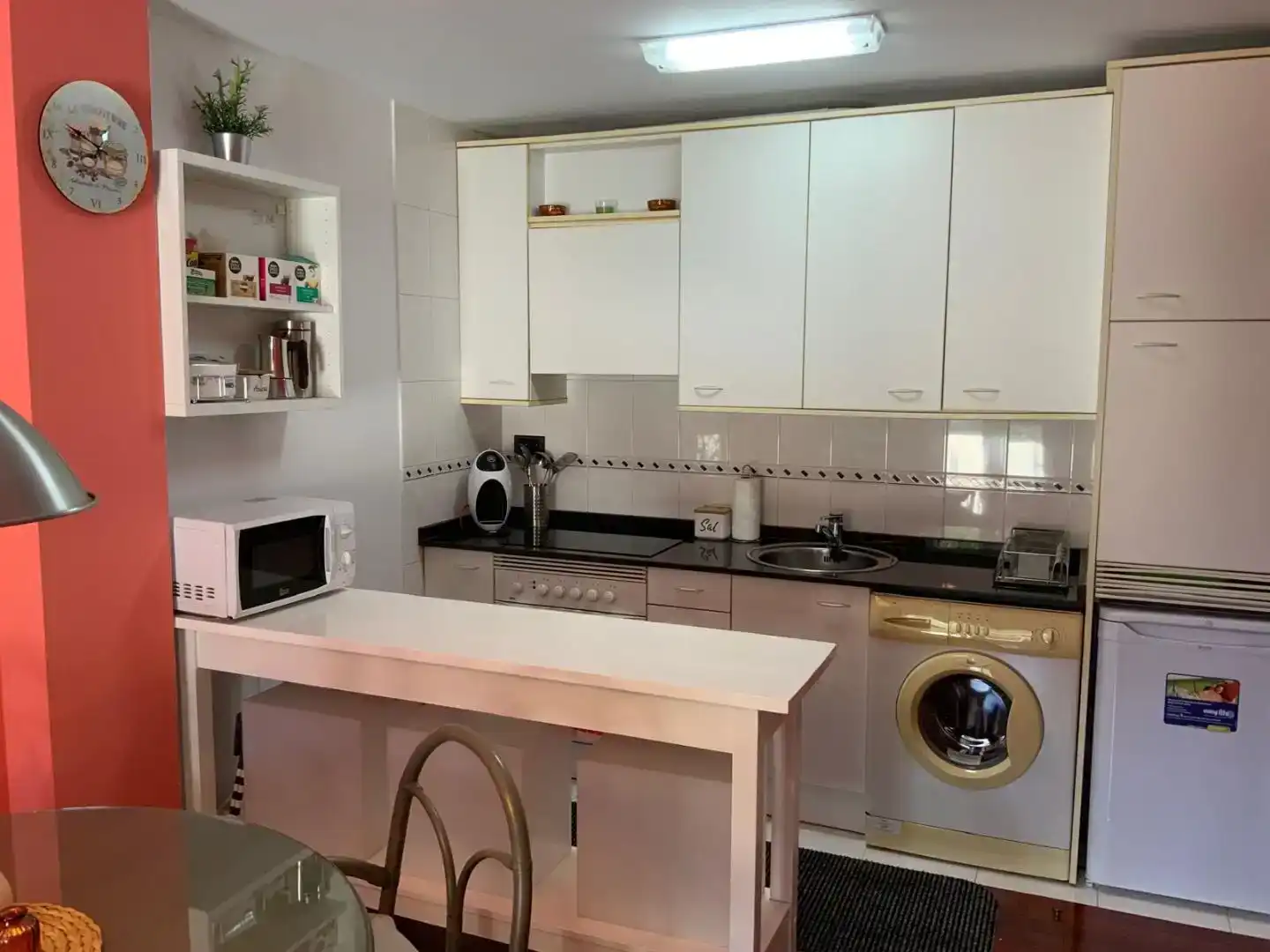 Küche von Wohnung zur Miete in Oleiros mit Privatgarten, Parkett und Möbliert