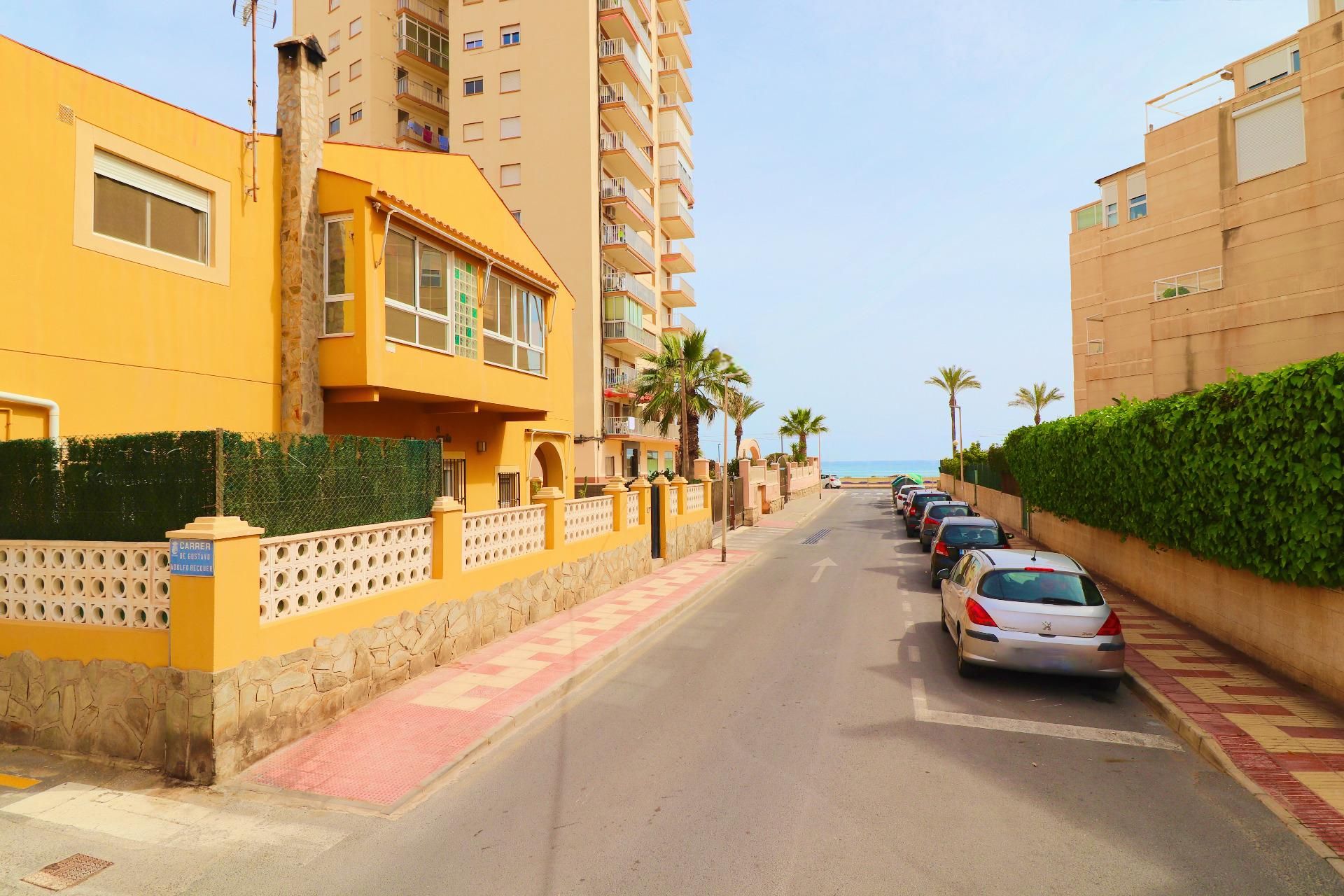 Casa o xalet en venda a Calle ISAAC PERAL, 4, Playa Muchavista