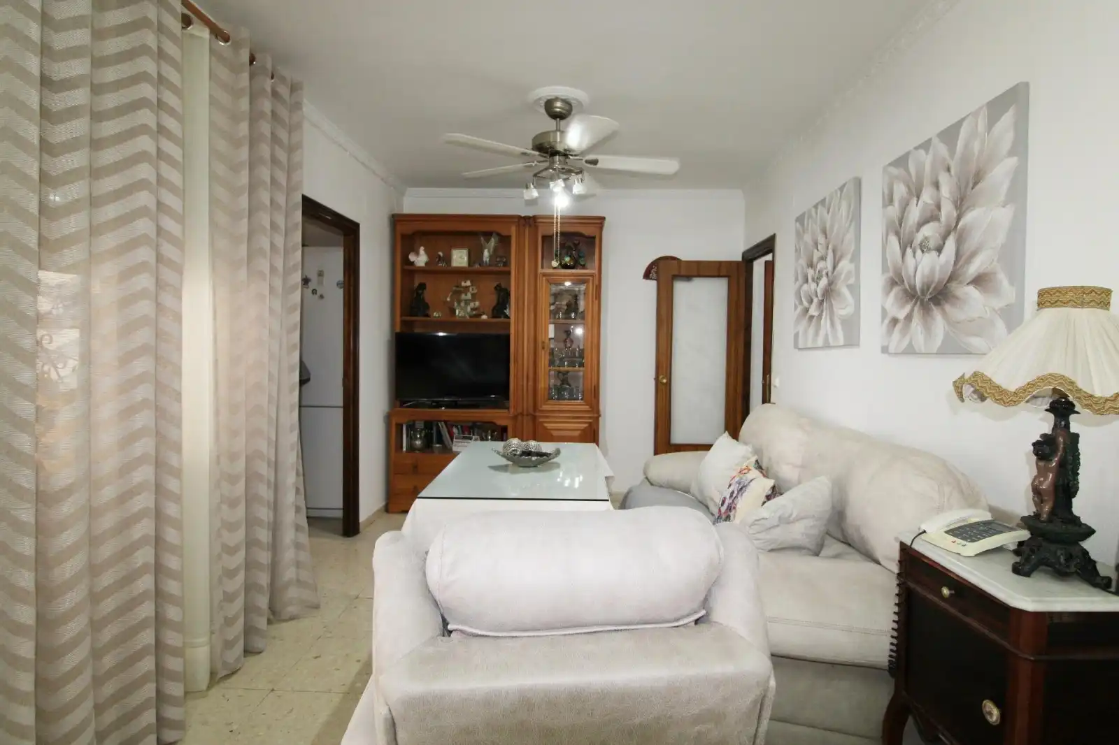 Sala d'estar de Casa o xalet en venda en Córdoba amb Terrassa