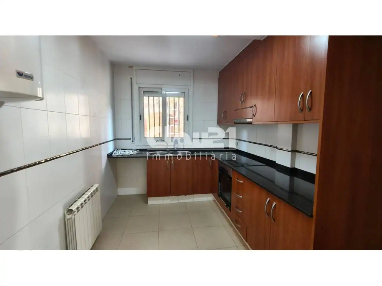 Cocina de Piso en venta en Avià con Calefacción, Terraza y Balcón