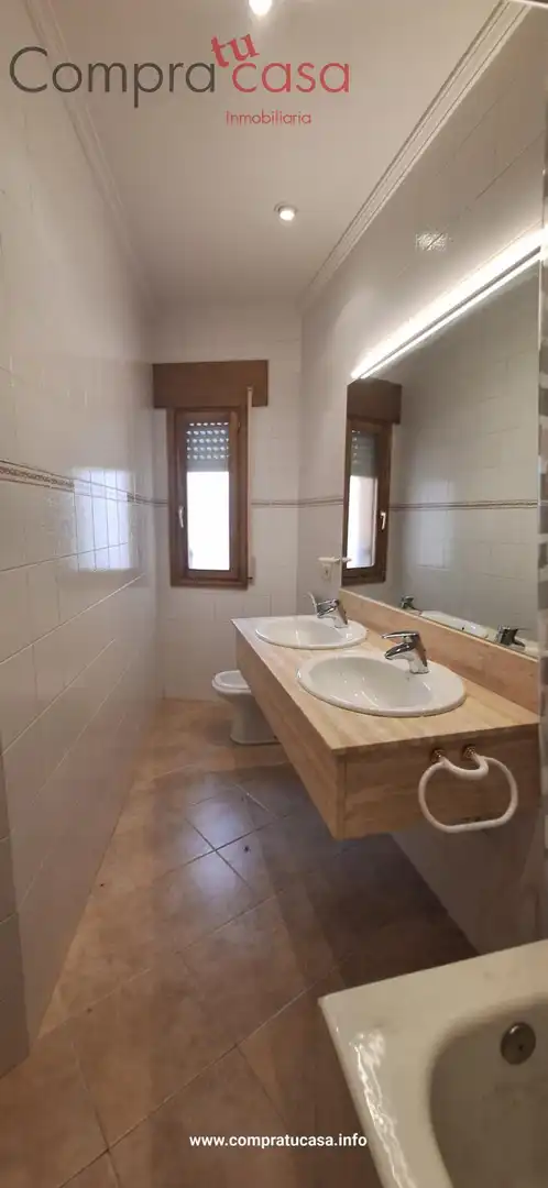 Baño de Casa o chalet de alquiler en Segovia con Calefacción, Trastero y Balcón